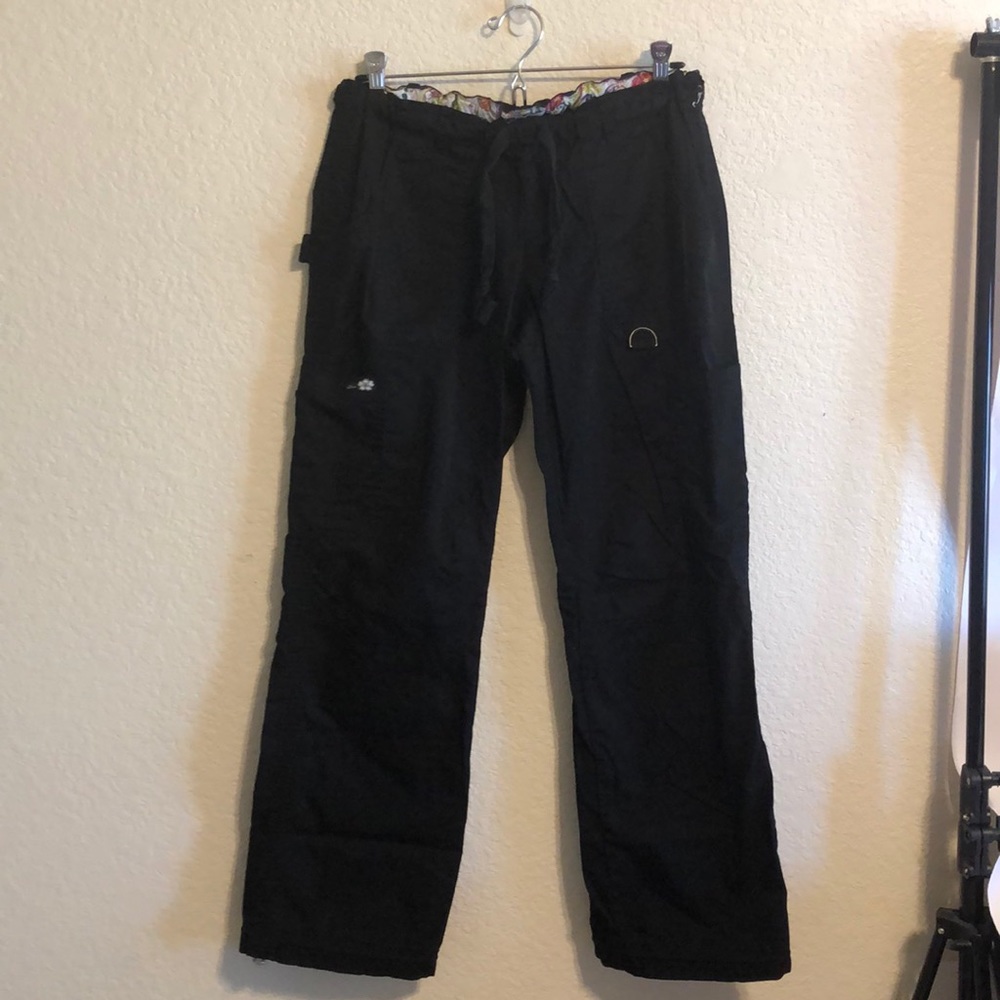 Women’s Koi Black Scrub Pants